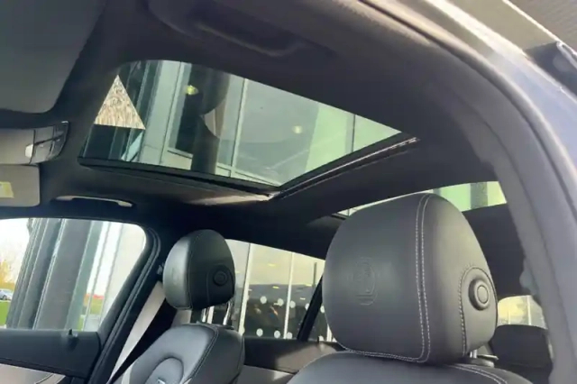 Mercedes Glc classe  63 s amg 9g-tronic 4matic+ — photo 21