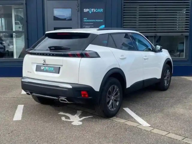Peugeot 2008 1.2 puretech 130ch s&amp;s style eat8 — photo 4