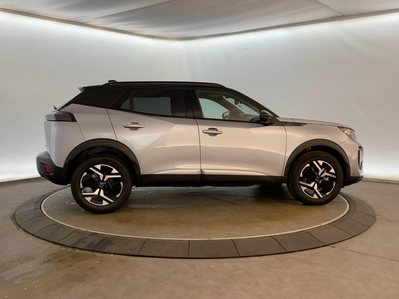 Peugeot 2008 hybrid 145 e-dcs6 gt — photo 4
