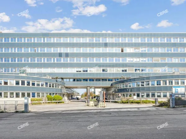 Bureaux 124 m²