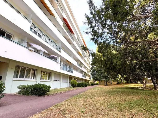 Appartement 4 pièces 85 m²