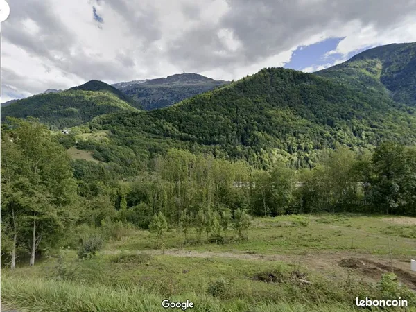 Terrain constructible et viabilisé - Allemond