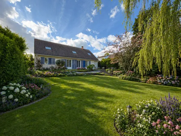 À vendre - Belle maison familiale de 7 pièces avec vue dégagée sur la campagne