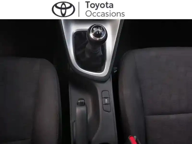 Toyota Yaris 120 vvt-i dynamic business 5p mc24 — photo 8