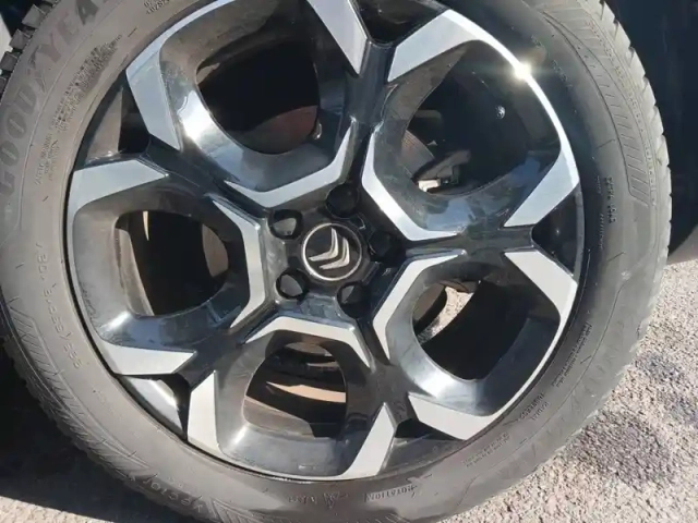 Citroën C5 Aircross puretech 130 s&amp;s eat8 — photo 13