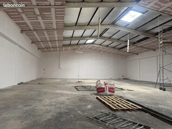 Location pro | Local Industriel / Bâtiment | 756 m² | Baie-Mahault