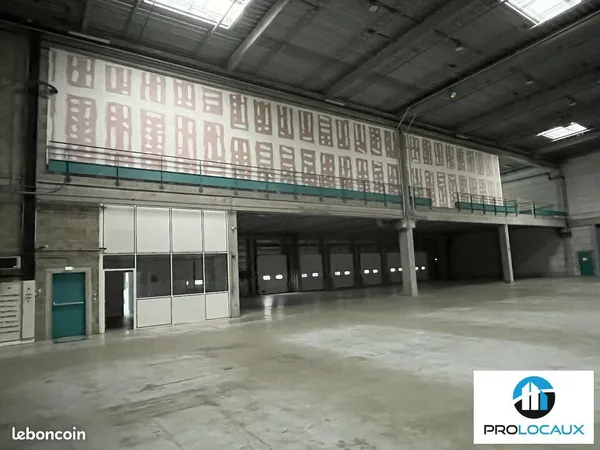 ENTREPOT - LOGISTIQUE 5409 m² LONGUEIL SAINTE MARIE
