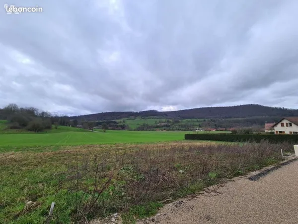 Terrain 736 m² CLERON