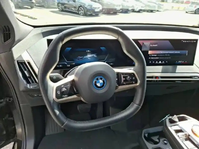 Bmw Ix xdrive50 523ch — photo 42