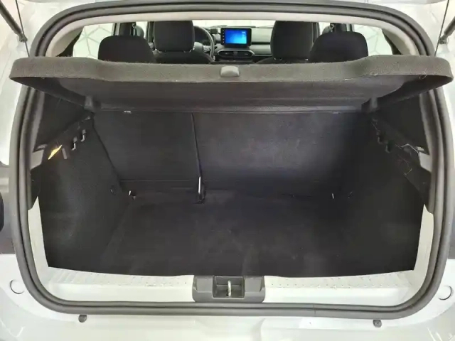 Dacia Sandero eco-g 100 — photo 17