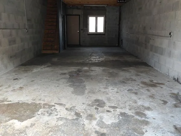 Local 80 m²