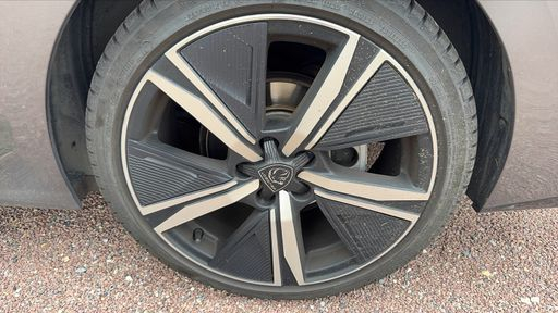 Peugeot 308 SW 1.2 PureTech 130 EAT8 - GT – 2023 – 52676 km – Essence – Boîte Automatique — photo 9