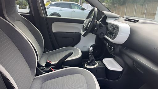 Renault Twingo 0.9 TCe 90 Energy - Intens – 2017 – 44894 km – Essence – Boîte Manuelle — photo 13