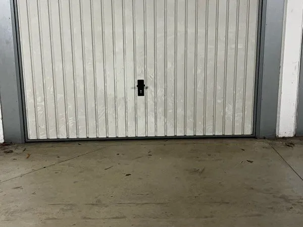Vends garage Box fermé,quartier les hauts de Bray Cesson Sévigné