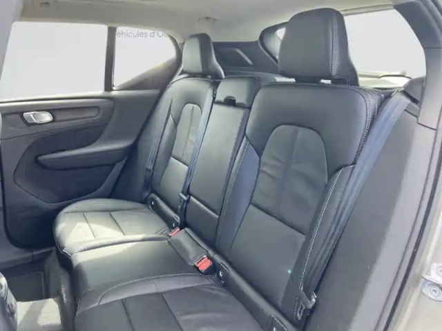 Volvo Xc40 t5 recharge 180+82 ch dct7 — photo 7