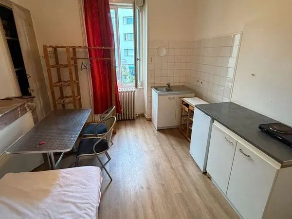 Studio Le Mans - 13 M2 - hôpital Chasse Royale