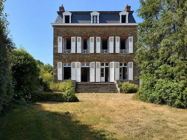Maison 15 pièces 283 m²