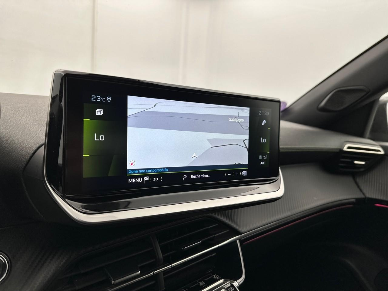 Peugeot 2008 puretech 130 s&s eat8 gt — photo 10
