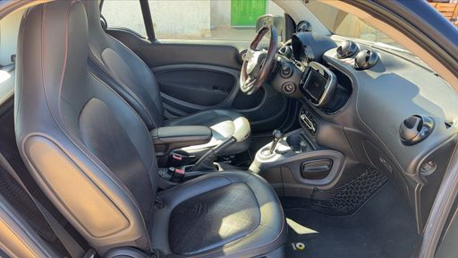 Smart Fortwo Coupe 0.9 90 BA6 - Brabus Style – 2019 – 55815 km – Essence – Boîte Automatique — photo 8