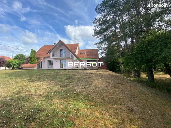 Pavillon 5 pièces 146 m²