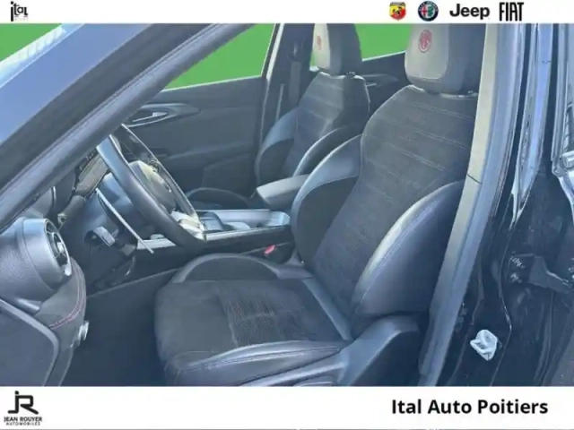 Alfa Romeo Tonale 1.3 phev 280ch veloce at6 e-q4 — photo 9