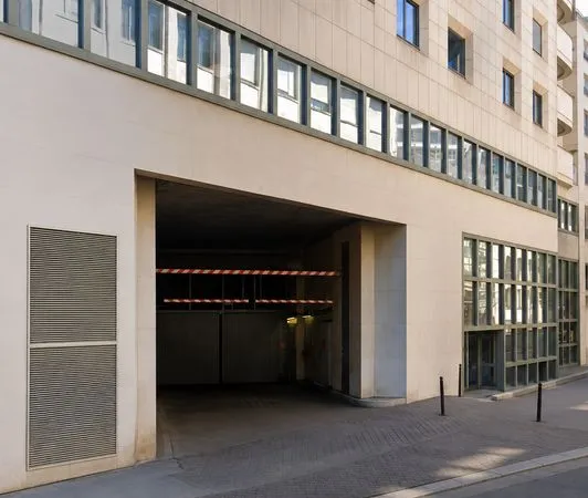 Place de parking premium - Denfert Rocheraud