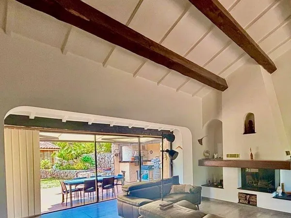 Maison 5 pièces 160 m²