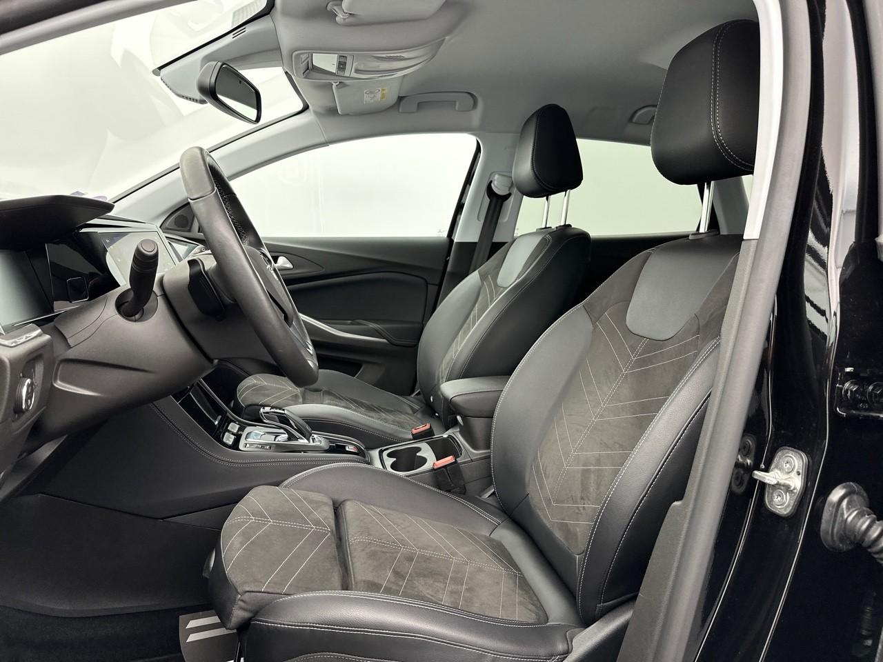 Opel Grandland 1.2 turbo 130 ch bva8 ultimate — photo 9