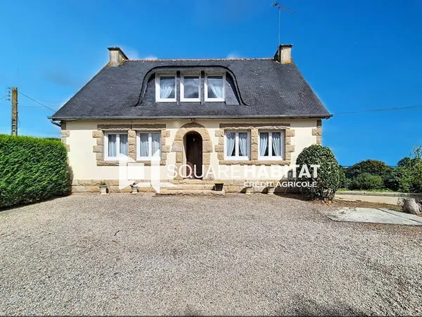 Maison Plesidy