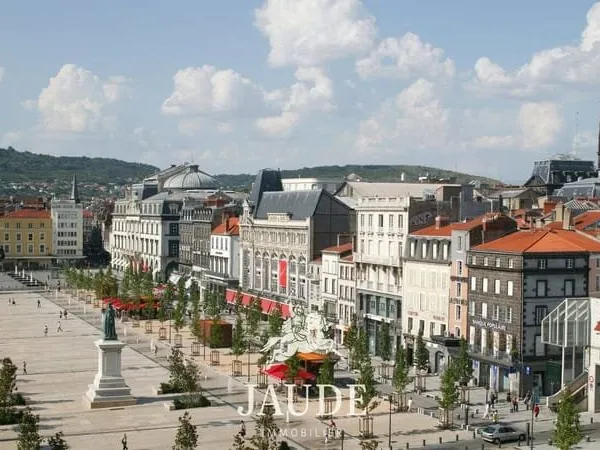 Local commercial 200 m²