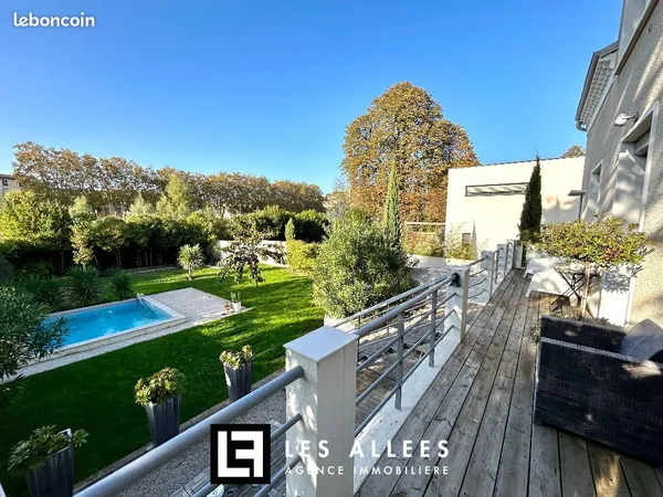Maison 8 pièces 188 m²