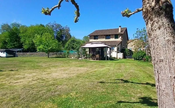 Maison 8 pièces 112 m²