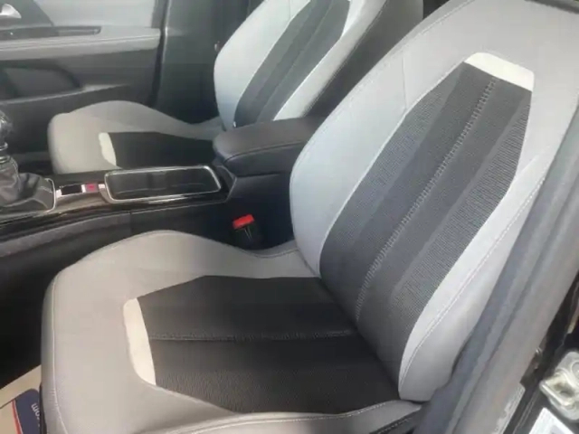 Opel Mokka 1.2 turbo 100ch elegance — photo 9
