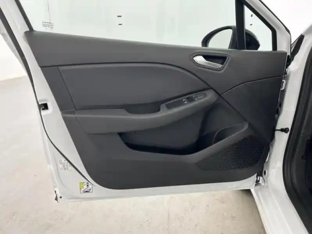 Renault Clio tce 90 equilibre 5p — photo 12