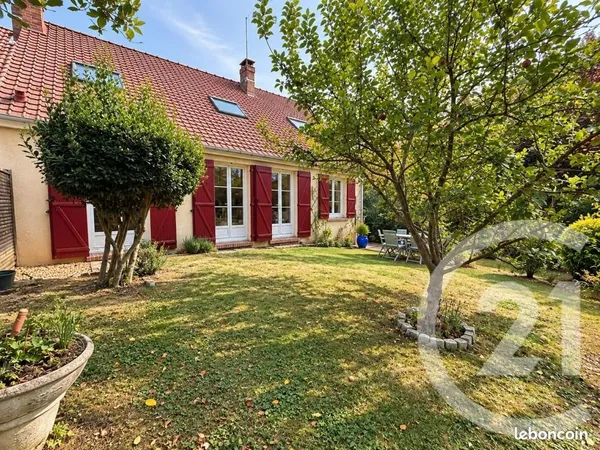 Maison 7 pièces 196 m²