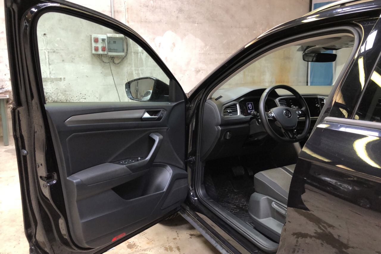 Volkswagen T-Roc 1.5 TSI EVO 150 Start/Stop DSG7 — photo 18