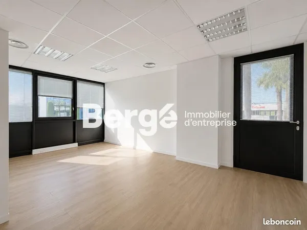 Bureau 423 m²