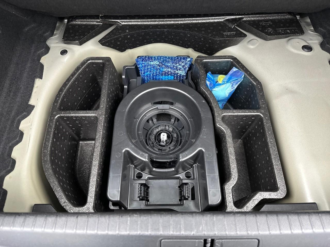 Peugeot 208 puretech 100 s&s bvm6 allure — photo 37