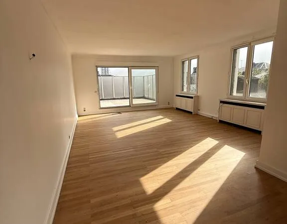 Appartement 6 pièces 212 m²