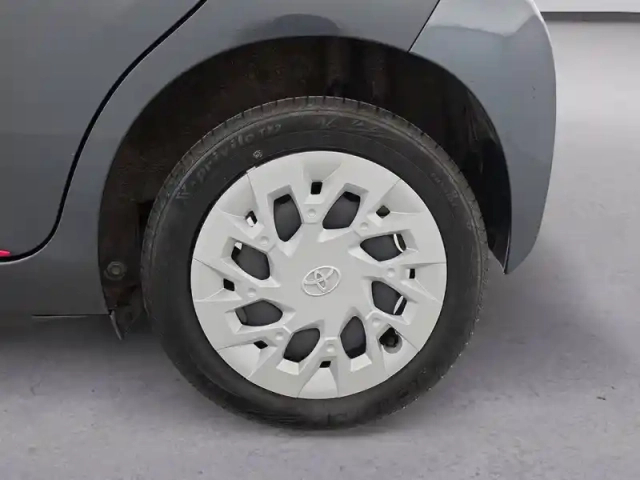 Toyota Aygo 1.0 vvt-i — photo 37