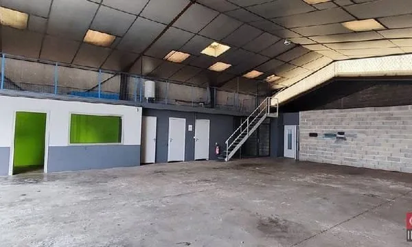 LOCAL COMMERCIAL 320 M2 MARMANDE