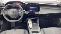 Peugeot 308 PHEV 180ch Allure Pack e-EAT8 — photo 8