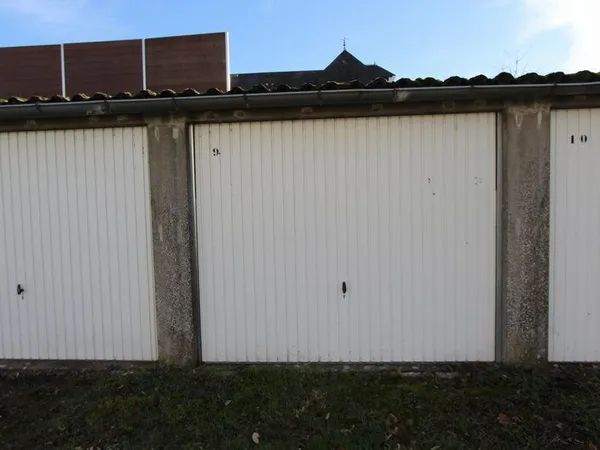 Garage à louer