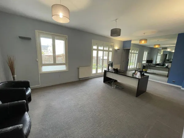 Bureaux 180 m²