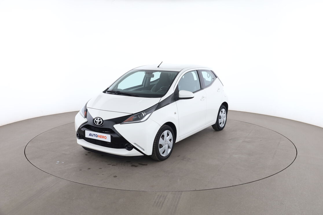 Toyota Aygo 1.0 VVT-i X-Play X-Shift — photo 1