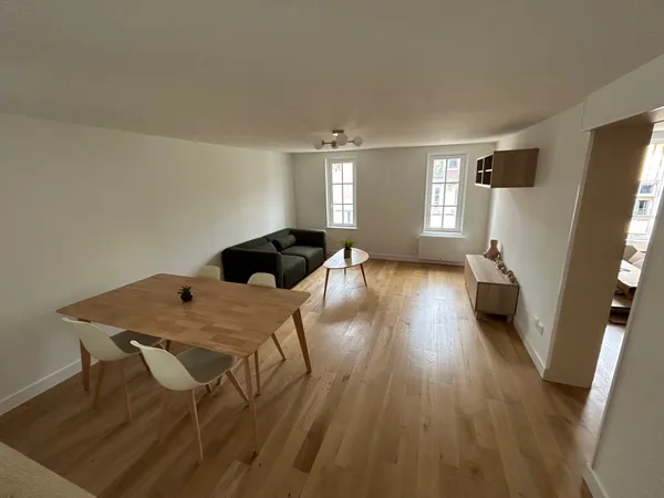 Loue appartement 62m² meublé et rénové centre ville historique de Troyes