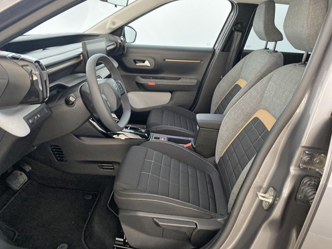 Citroën C3 Aircross hybride 145 ch aut plus — photo 9