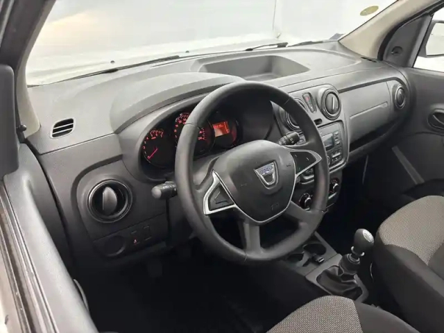 Dacia Lodgy blue dci 95 7 places — photo 19