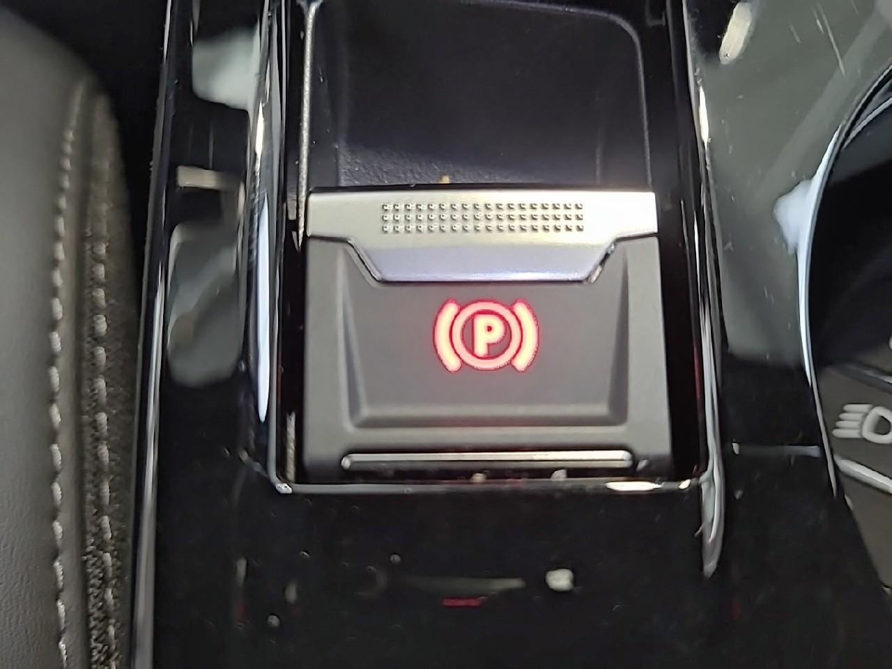 Peugeot 2008 electrique 156 ch 54 kwh gt — photo 18