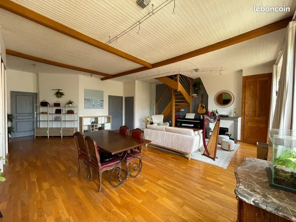 Duplex 160 m² habitables (110 m² Carrez) - 4/5 chambres, cachet ancien - Valmy - Gorge de Loup
